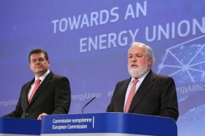 Joint press conference by Maroš Šefčovič, Vice-President of the EC, and Miguel Arias Cañete, Member of the EC, on the strategy of the EC to achieve a resilient Energy Union with a forward-looking climate change policy, Source: European Commission 2015